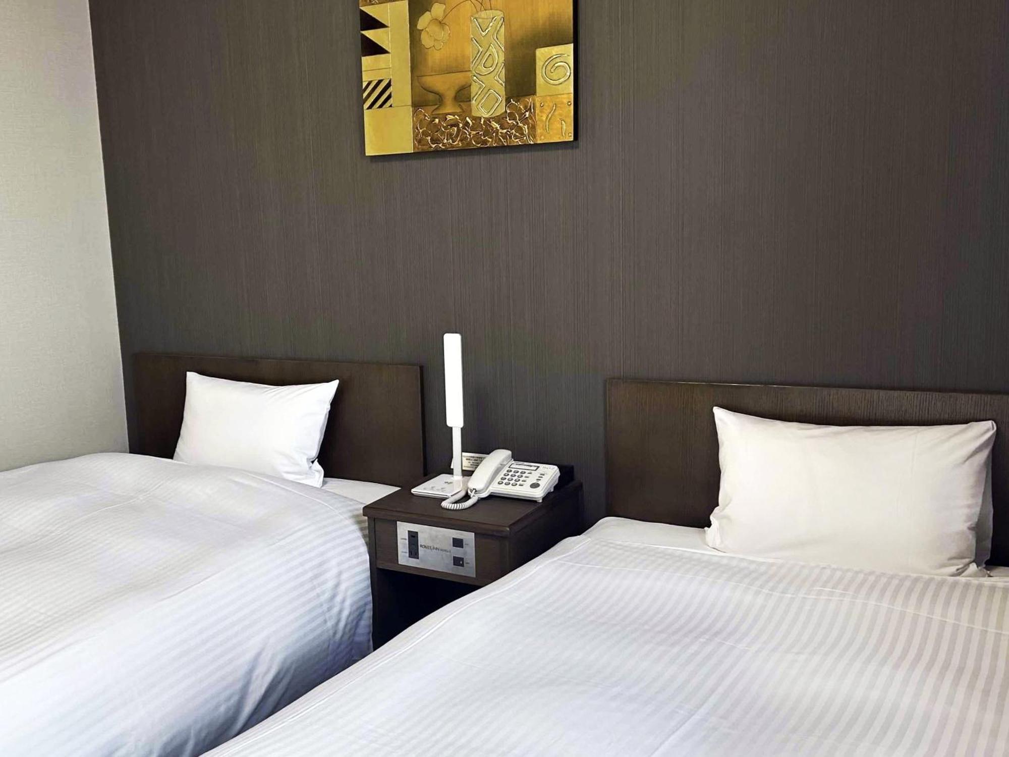 Hotel Route-Inn Kakamigahara Экстерьер фото