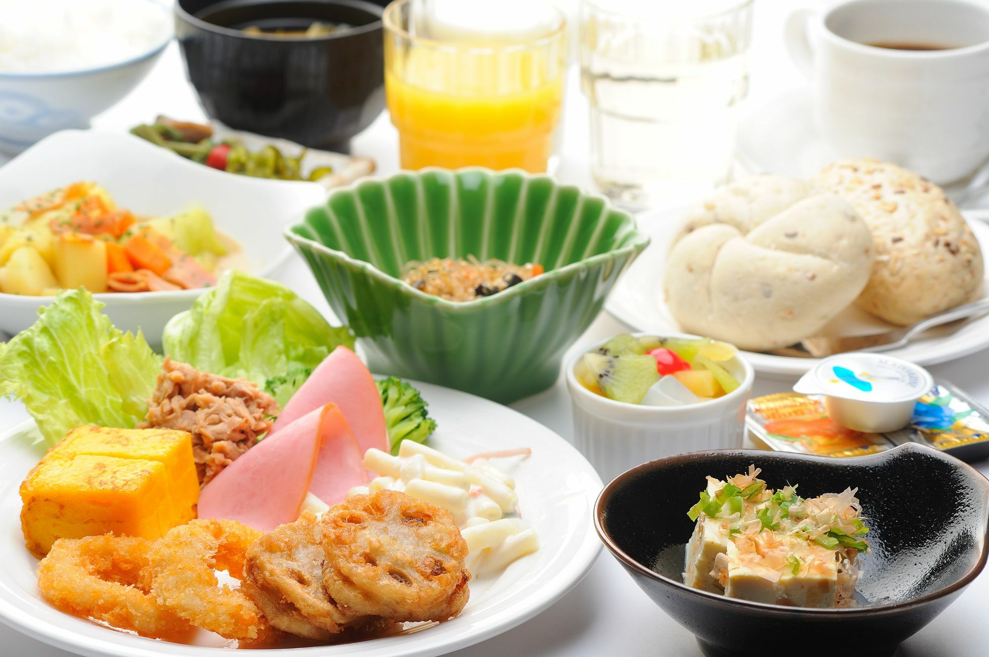 Hotel Route-Inn Kakamigahara Экстерьер фото